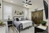 1121 Gruene - Photo 10