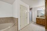 240 Oak Hollow - Photo 27