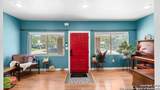 135 Irvington - Photo 4