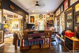 920 Lamar - Photo 3