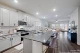 10227 Amaryllis - Photo 5