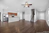 215 Stevens - Photo 3
