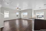 215 Stevens - Photo 4