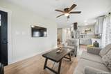 2050 Springvale - Photo 9
