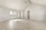 200 Lakeview Cir - Photo 9