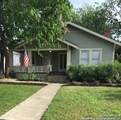 1118 W Mistletoe Ave - Photo 1