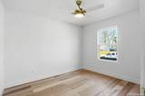 2038 Woodlawn - Photo 17