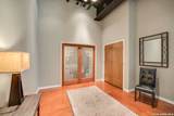 214 Travis - Photo 22