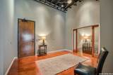 214 Travis - Photo 23