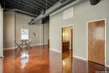 214 Travis - Photo 9