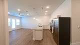 330 Carson - Photo 4