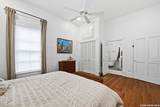906 Carson St - Photo 17