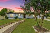 434 Pinewood Ln - Photo 1