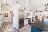 452 Wentworth - Photo 19