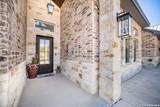 452 Wentworth - Photo 3