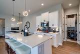 819 Saint James - Photo 12