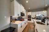 819 Saint James - Photo 16