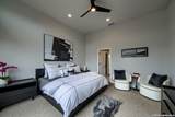 819 Saint James - Photo 28