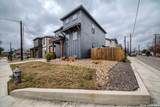 819 Saint James - Photo 3