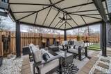 819 Saint James - Photo 34