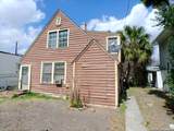 105 Dunning - Photo 1
