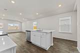 1530 Champagne Oak - Photo 9