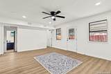 1031 W Thorain - Photo 22