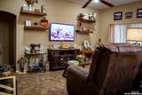 305 Yortown - Photo 7