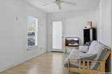 212 Armstrong - Photo 7