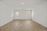 730 Jennifer Way - Photo 7