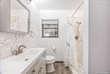 2748 Lakeshore - Photo 22