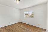 9806 Kelton - Photo 17