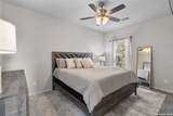 2059 Easton Dr - Photo 25