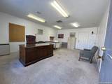 802 Monticello Ct - Photo 3