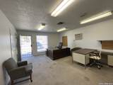 802 Monticello Ct - Photo 5