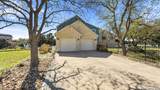 956 Lakebreeze Dr - Photo 2