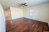 220 Hansford - Photo 3