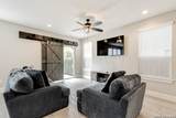 1426 Sandalwood Ln - Photo 5