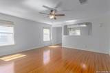 11139 Baffin Oaks - Photo 3