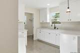 1090 Kifuri Street - Photo 6