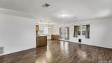 895 Lakebreeze Drive - Photo 13