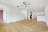402 Everest - Photo 22