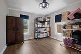 930 Hays - Photo 19