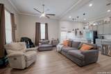 930 Hays - Photo 8