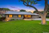 877 Twin Oaks - Photo 2