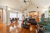 752 Taylor - Photo 6