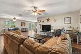 748 Fm 2102 - Photo 13