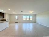 7919 Mariposa Manor - Photo 5