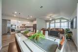 324 Proctor Grv - Photo 11