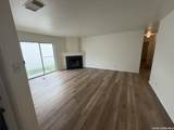 7643 Chatsworth - Photo 21